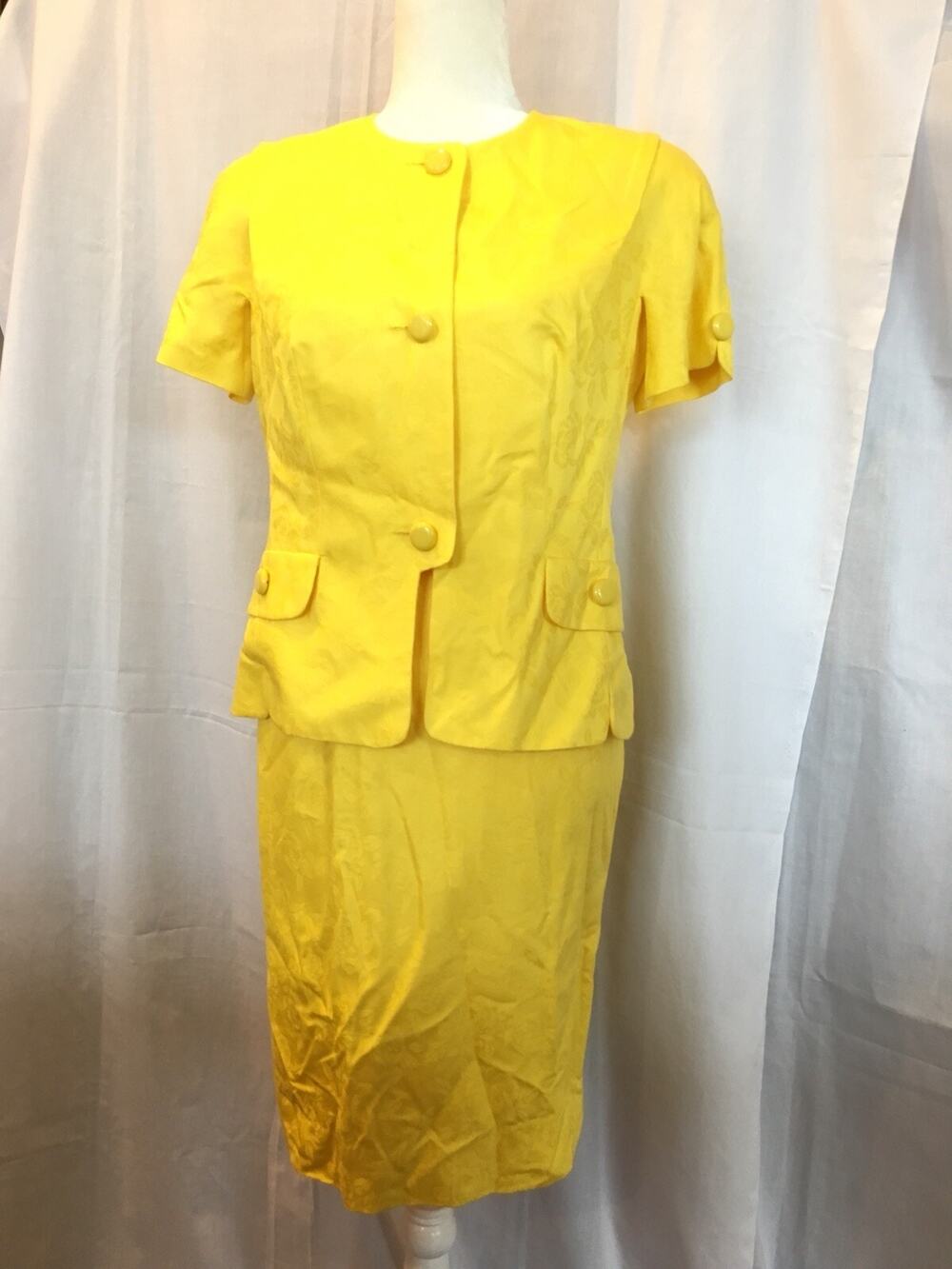 WILLIAM PEARSON Vintage 2 Pc Suit Size 6 Yellow Pencil Skirt Lined Shoulder Pads